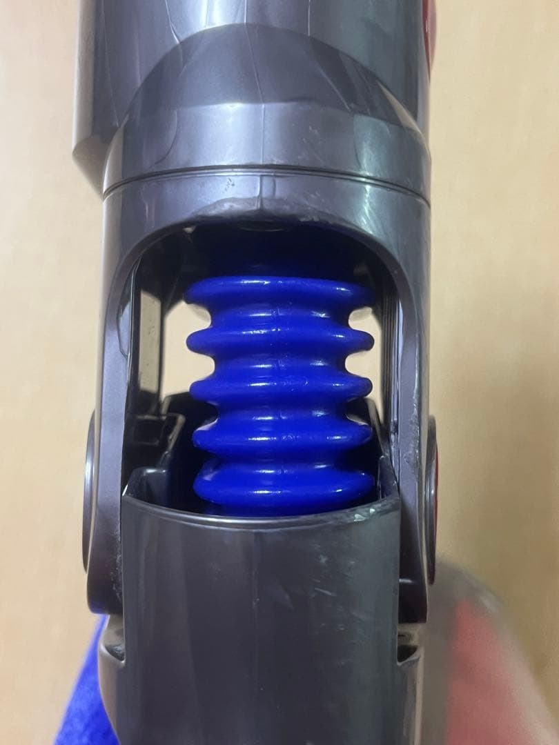 dyson ダイソン V8 fluffy+