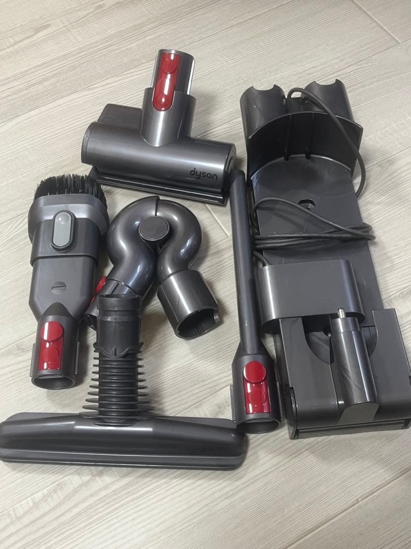 dyson ダイソン V8 fluffy+