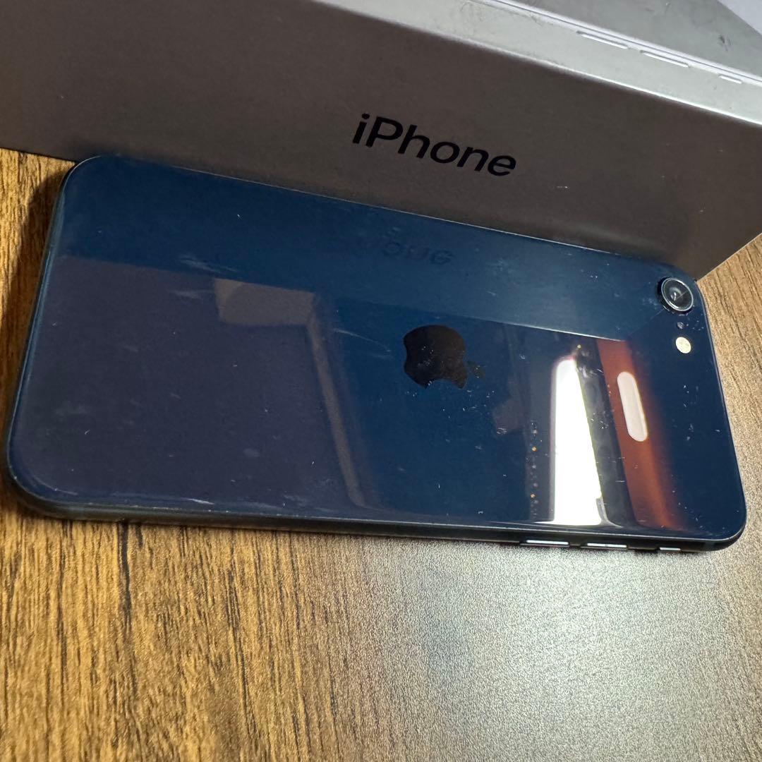 Apple iPhone SE 第３世代 ミッドナイト 64GB 82% 美品