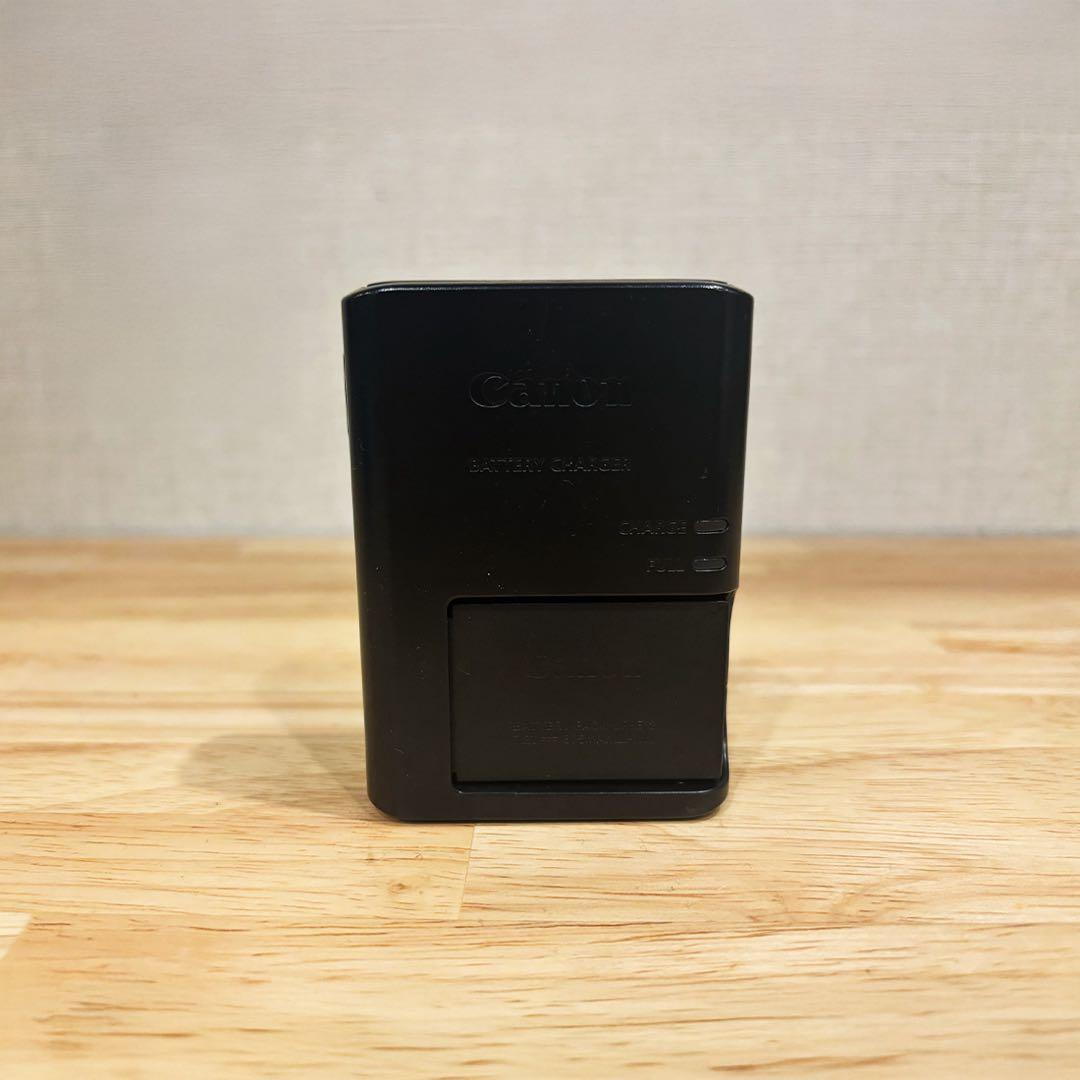 Canon EOS Kiss M ホワイト ダブルズームセット&バッテリーセット