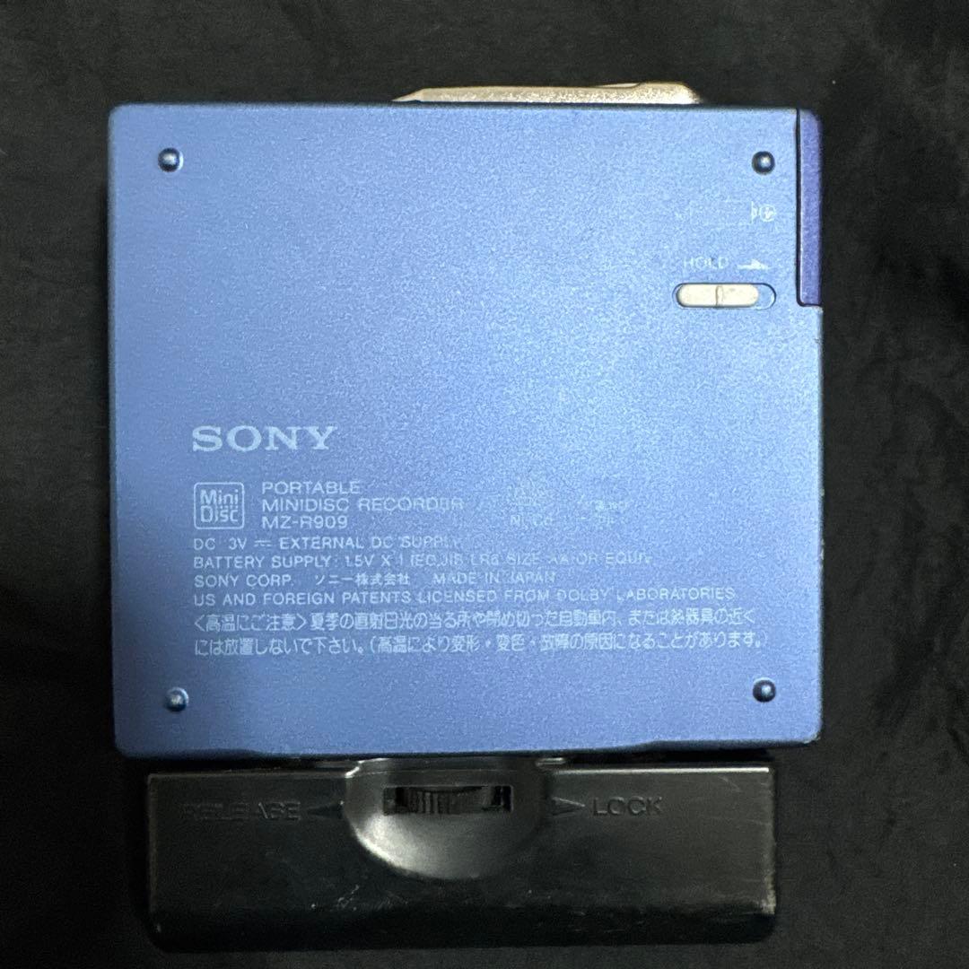 SONY・WALKMAN・MZ-R909