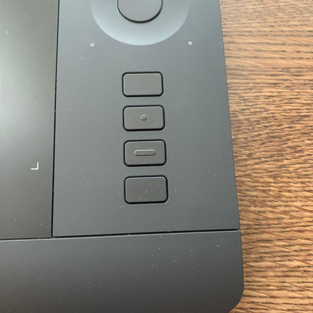 美品Wacom ペンタブ Intuos Pro PTH-651 Medium M