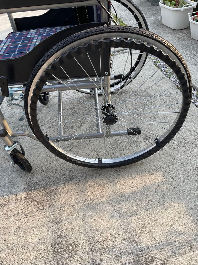 ハ*ト様 中古美品　自走式　車椅子　美品　手渡し　可能な方のみ　引き取り場所多摩