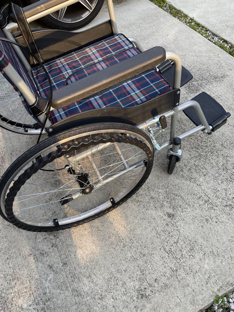ハ*ト様 中古美品　自走式　車椅子　美品　手渡し　可能な方のみ　引き取り場所多摩