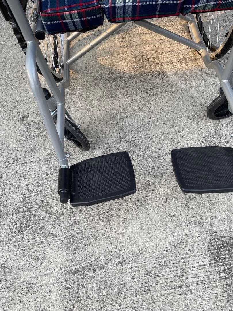 ハ*ト様 中古美品　自走式　車椅子　美品　手渡し　可能な方のみ　引き取り場所多摩