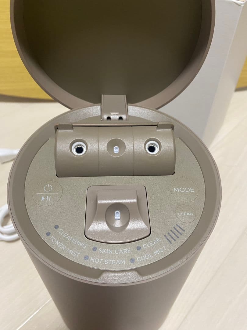 【美品】SALONIA Pure Bright Steamer ベージュ