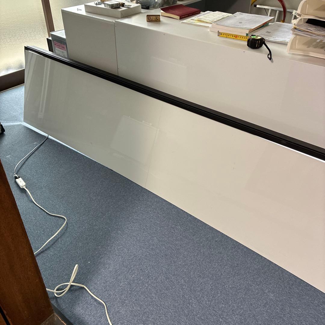 LED看板 白色系 長方形 シンプル
