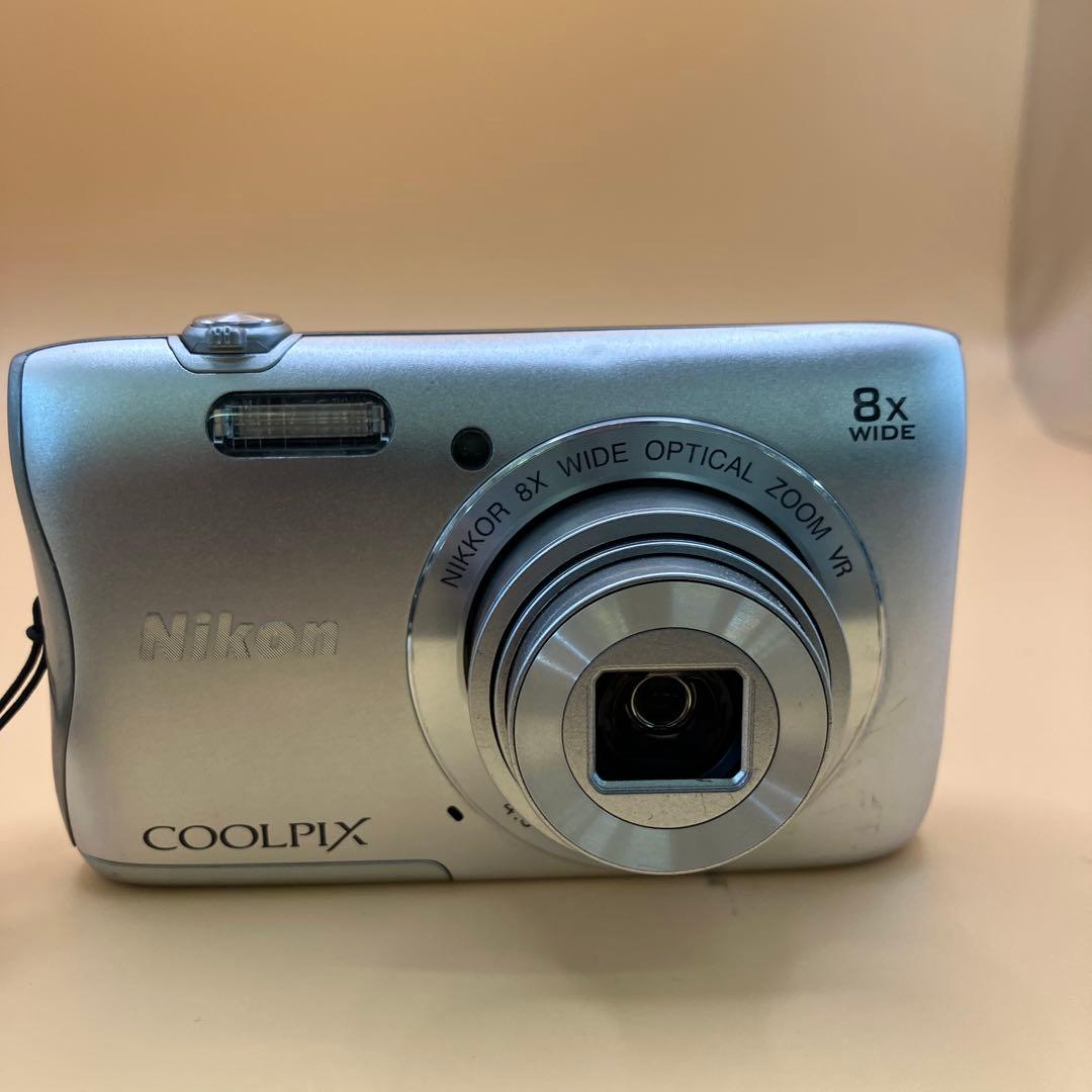 Nikon COOLPIX S3700 デジカメ 2204