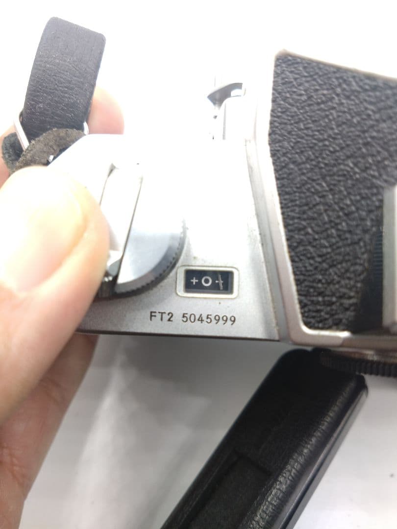 Nikomat FT2 フィルム一眼レフカメラ Tamronボディキャップ