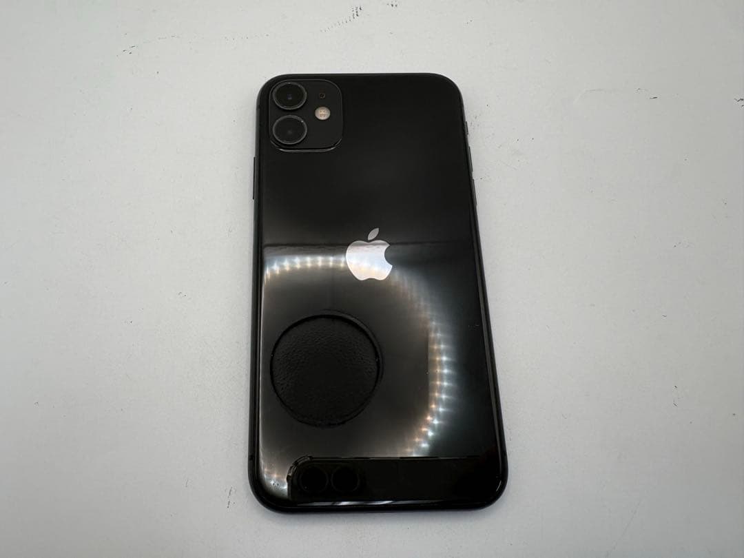 iPhone 11 128GB ブラック　バッテリー残量82%