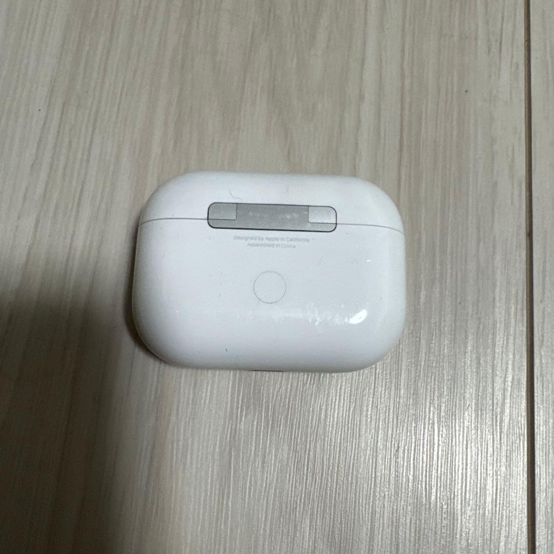 AirPods Pro 本体 ワイヤレス充電対応