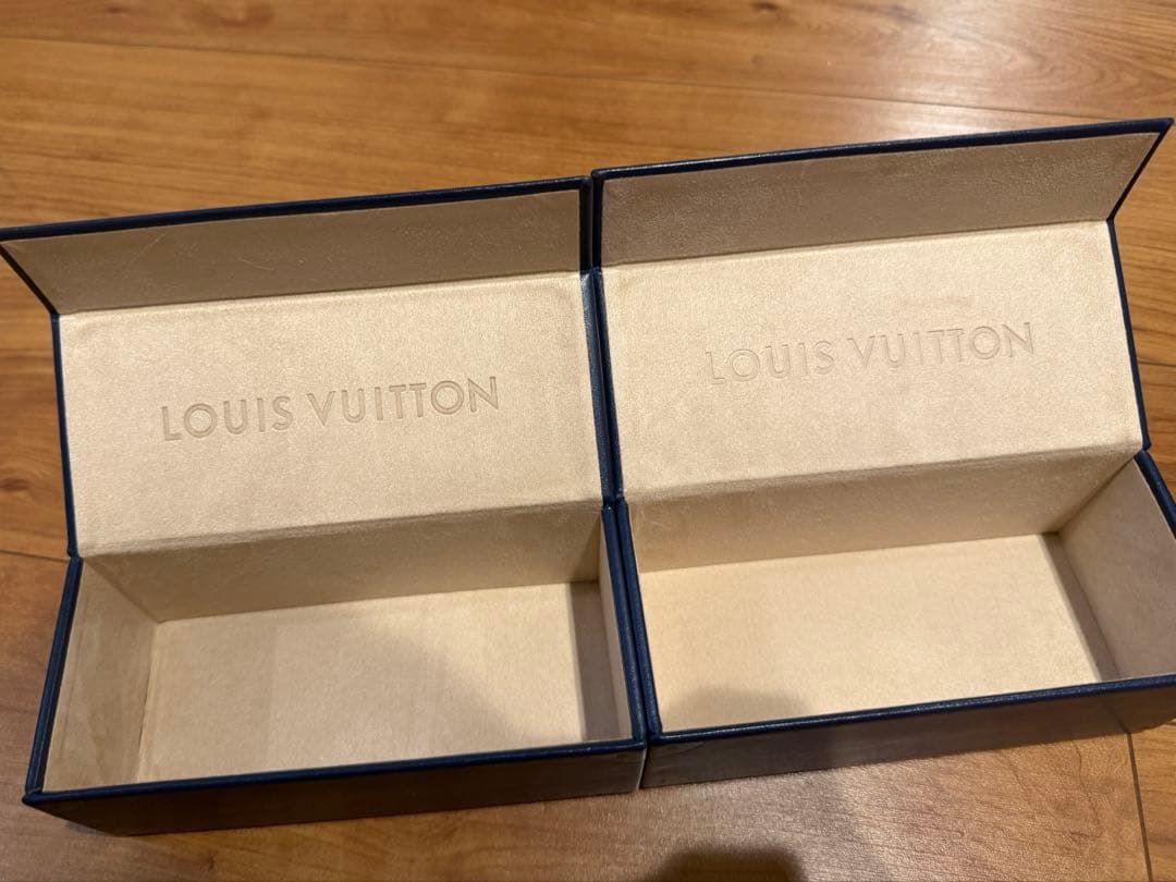 ルイヴィトン　vuitton メガネケース×2