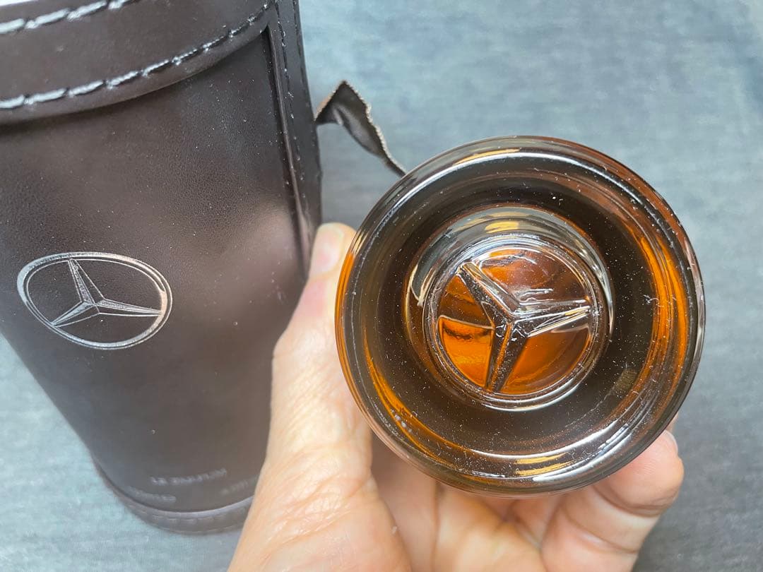 【美品】メルセデス・ベンツ ル パルファム 120ml（レザー調ケース付）