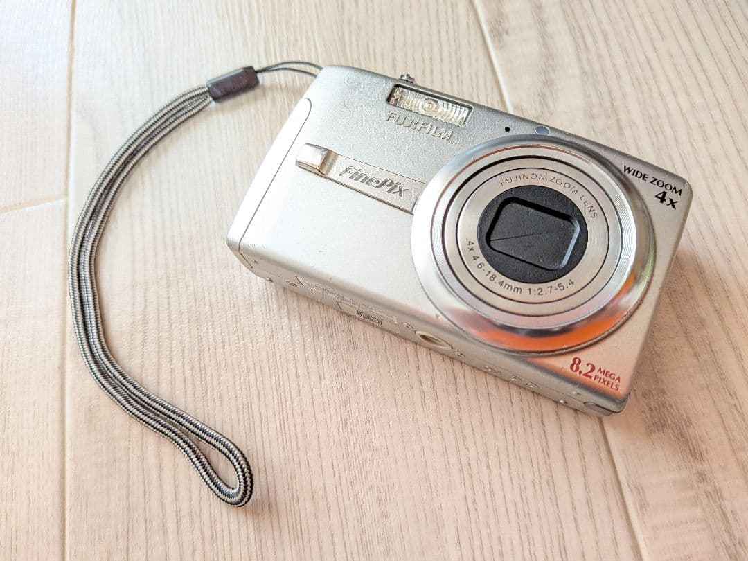 【欠品あり】Fujifilm FinePix F480 コンデジ【動作未確認】