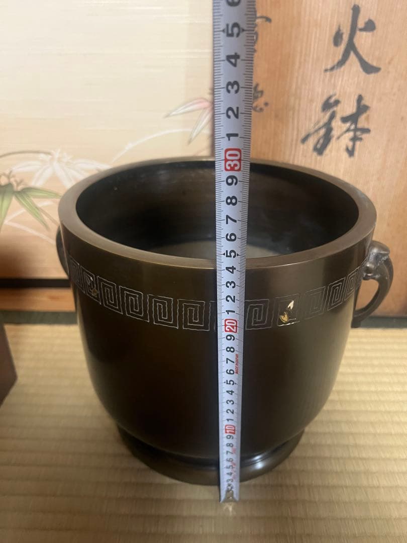 火鉢 2個 金属製 花模様 宣徳 アンティーク