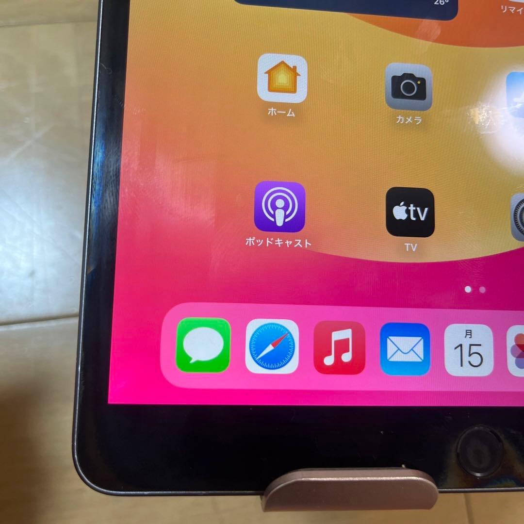 バッテリー85%！iPad Air3世代256GWi-Fi + Cellular