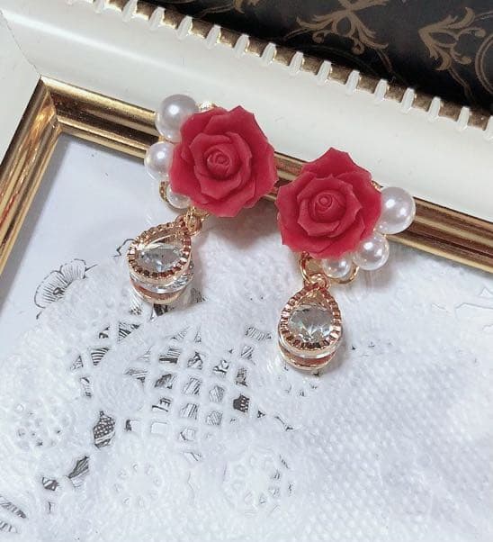 くすみレッド薔薇×雫型キュービックジルコニア★ピアス/イヤリング