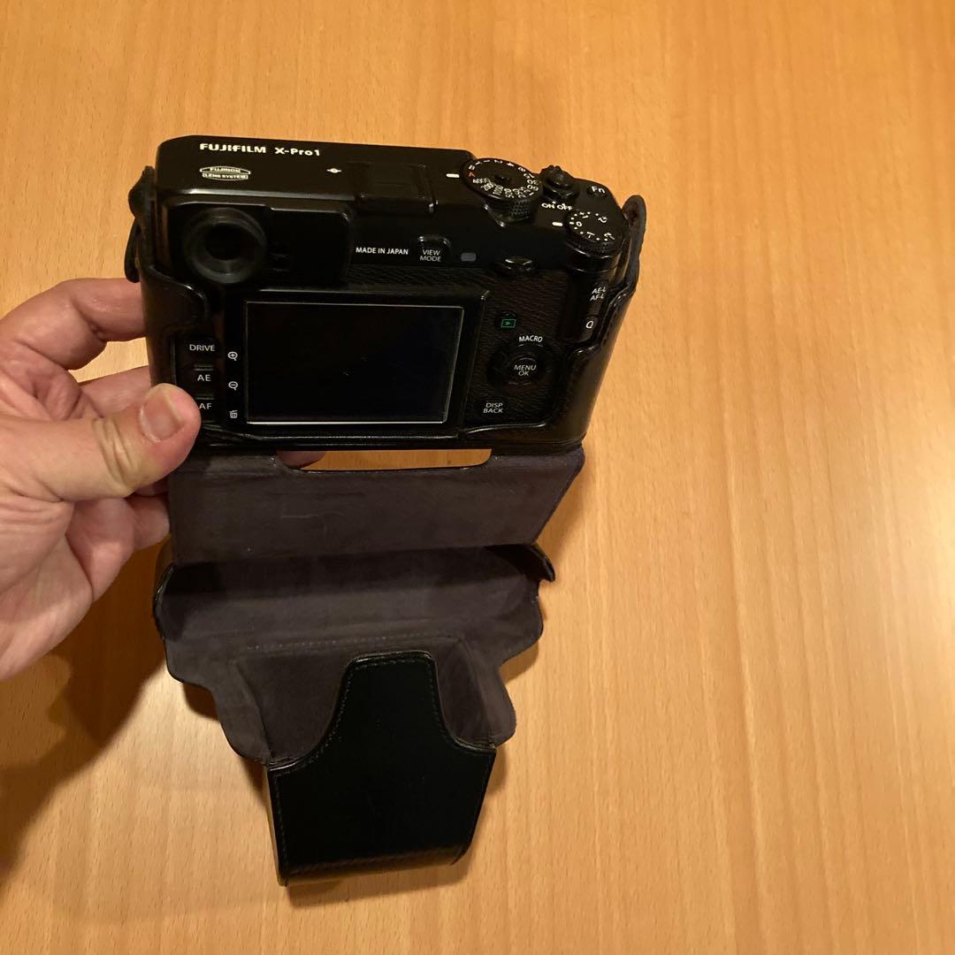 Fujifilm X-Pro1 純正革ケース付き　同時出品レンズ購入でお値引き
