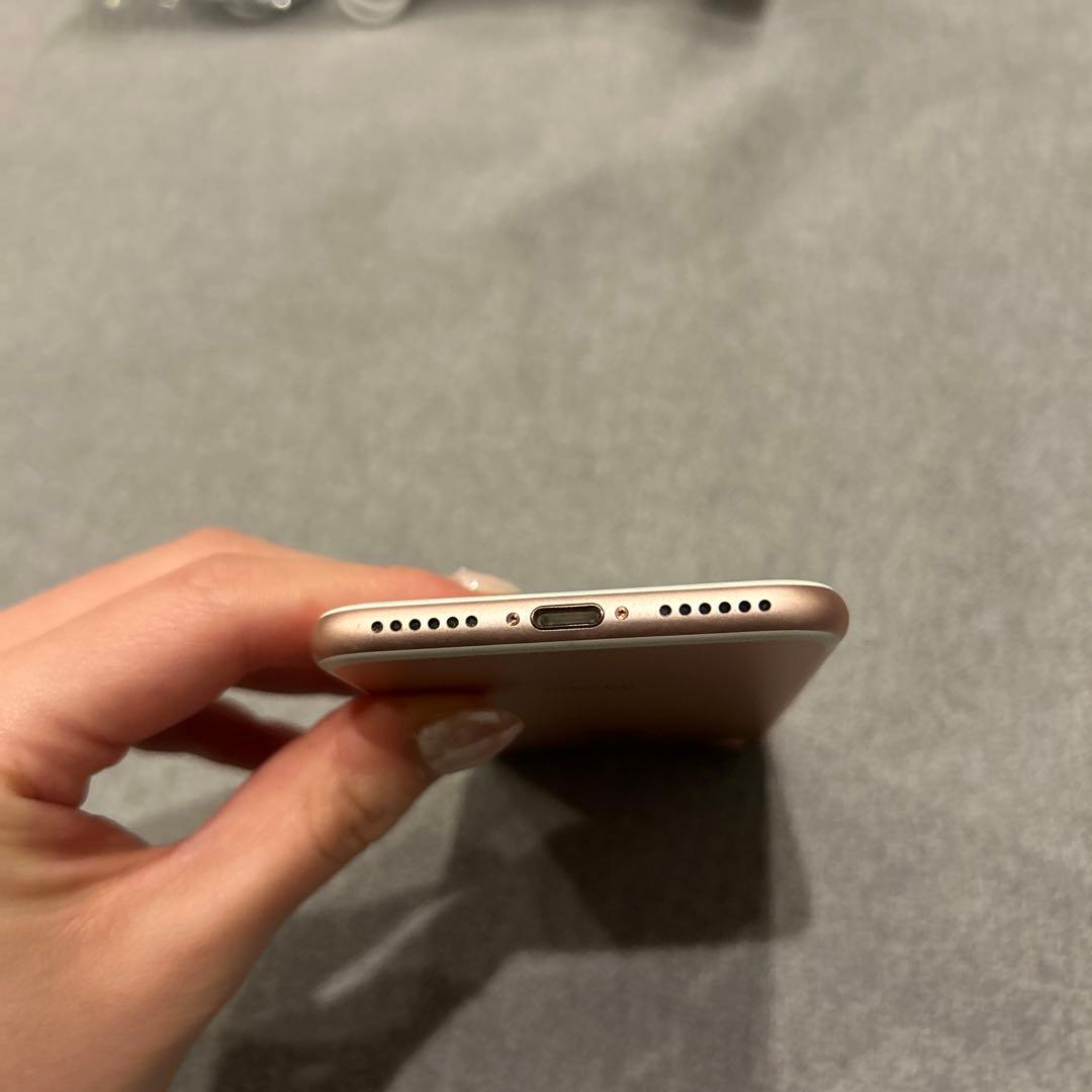 iPhone 7 ローズゴールド 傷なし 美品 初期化済み Apple