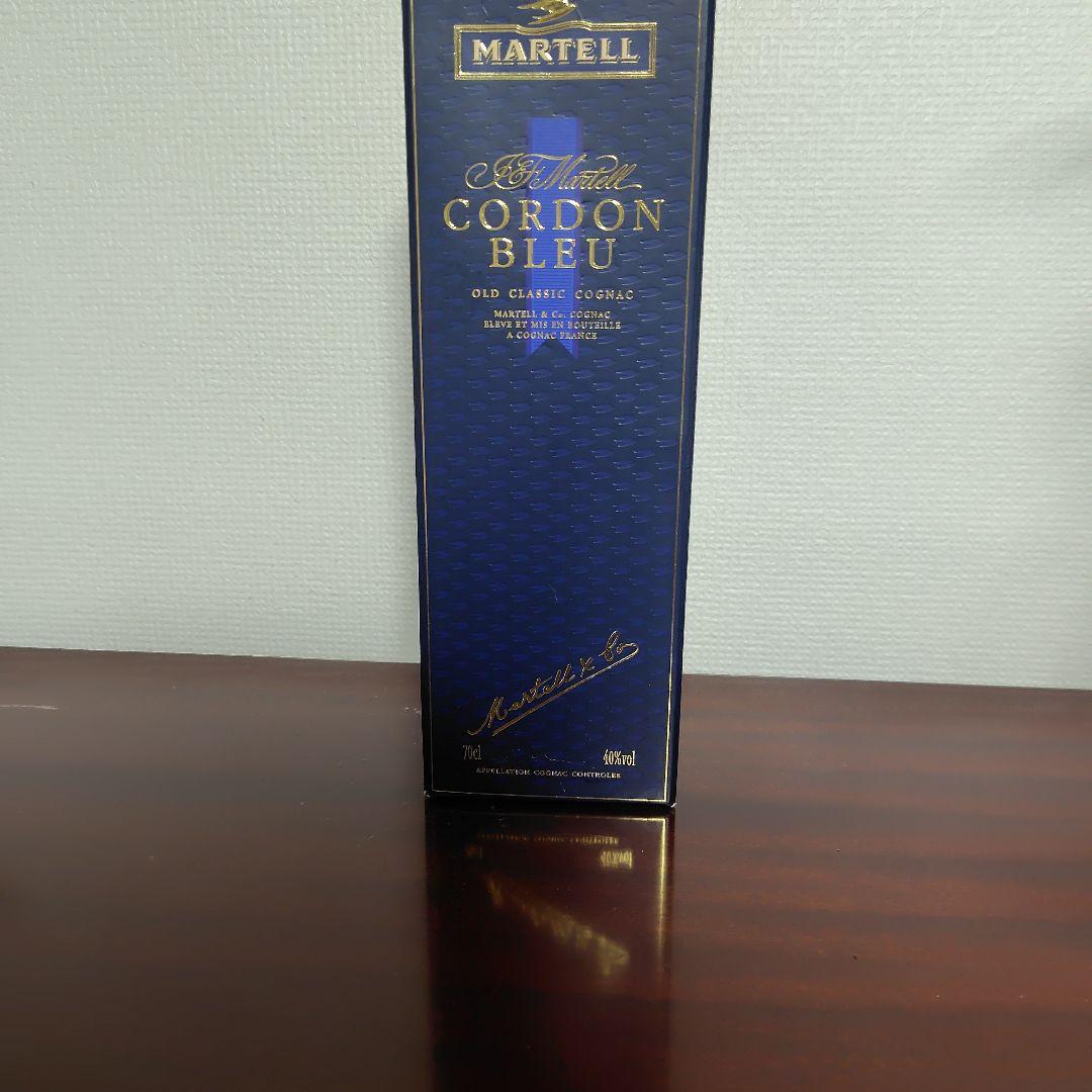 MARTELL Cordon Bleu 700ml 箱入り