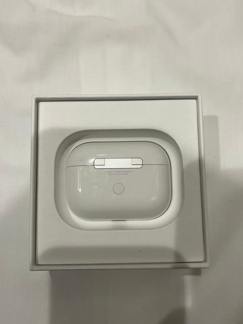 【AirPods Pro】正規品(中古) ※充電ケースのみ