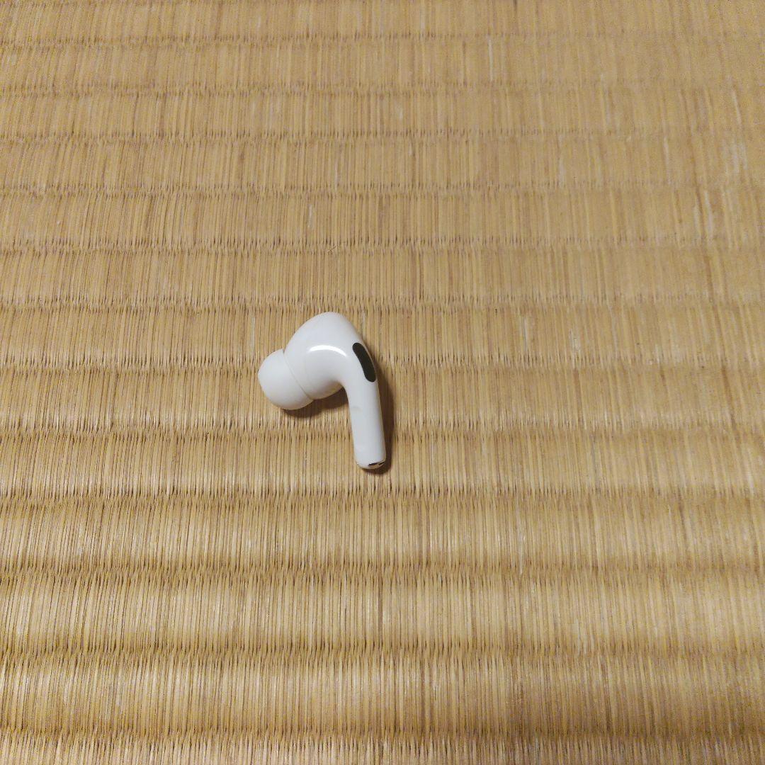 AirPods片方ホワイト