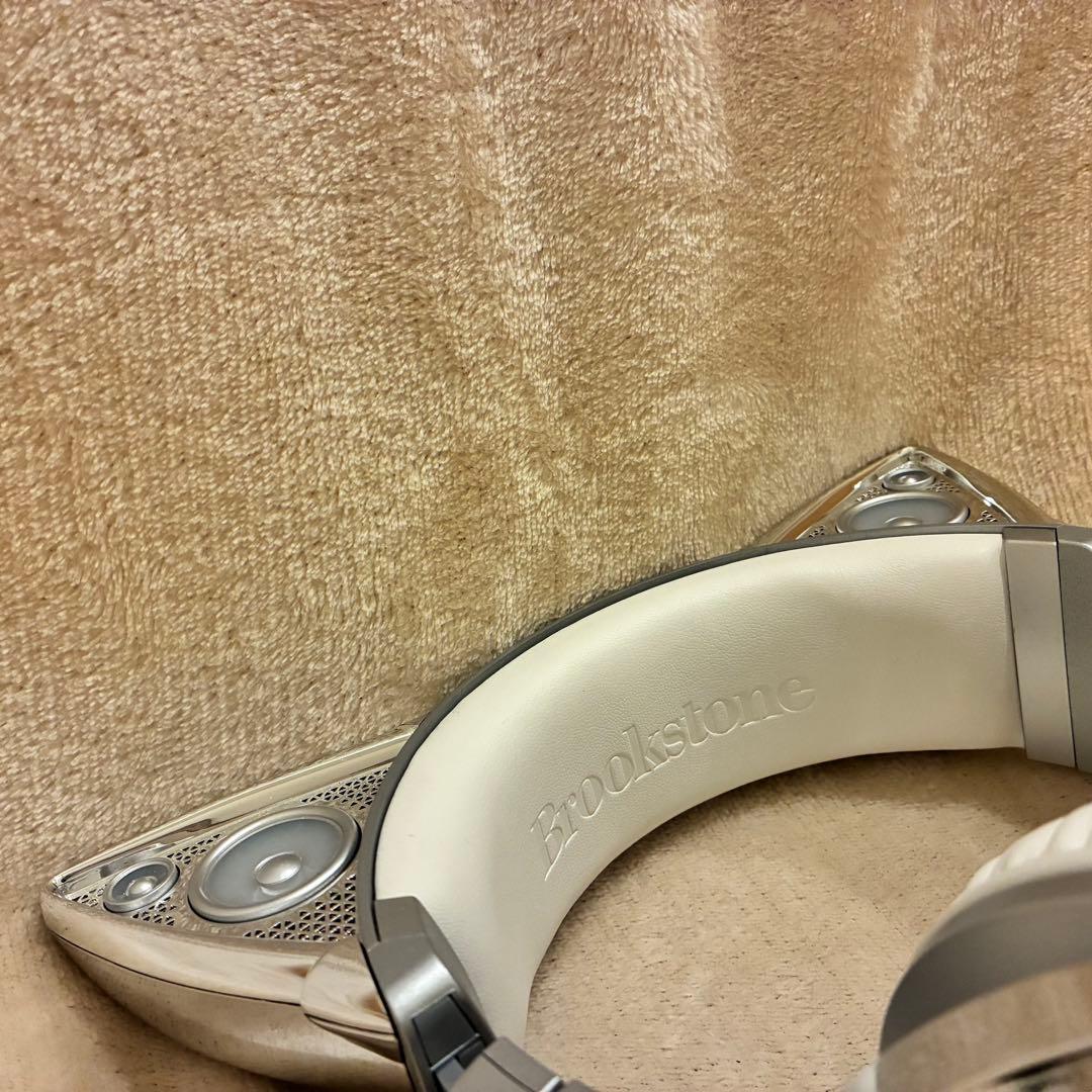 【限定品】アリアナ・グランデ Brookstone ワイヤレスヘッドホン