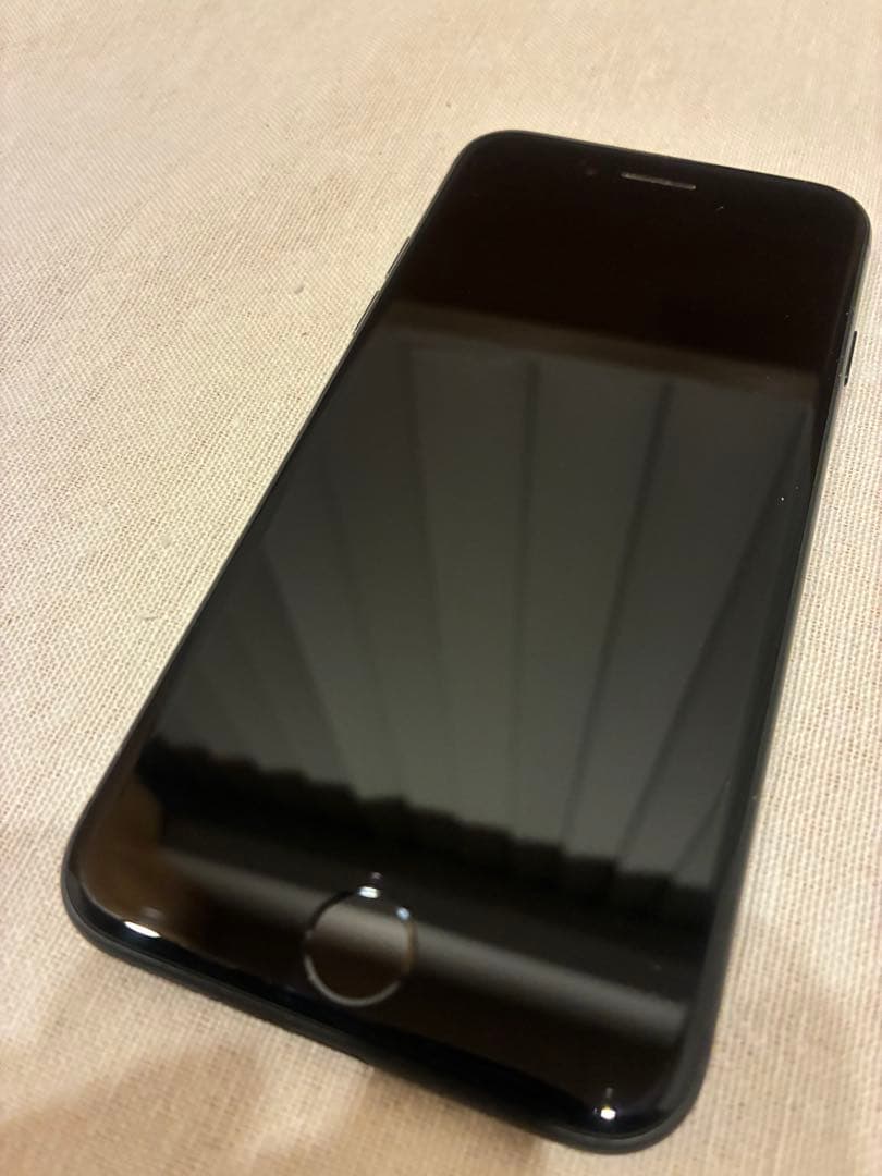 iPhone7 128GB ブラック SIMロックなしバッテリー70% 本体のみ