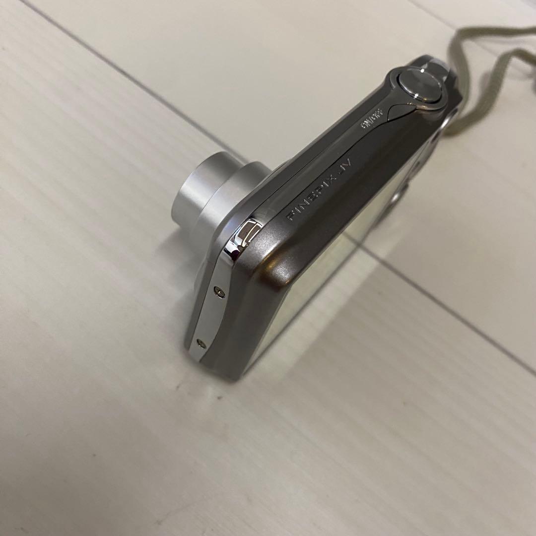 美品 FUJIFILM FinePix JV250 コンパクトデジタルカメラ