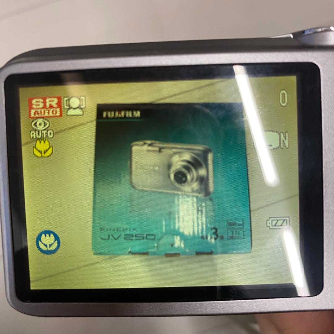 美品 FUJIFILM FinePix JV250 コンパクトデジタルカメラ