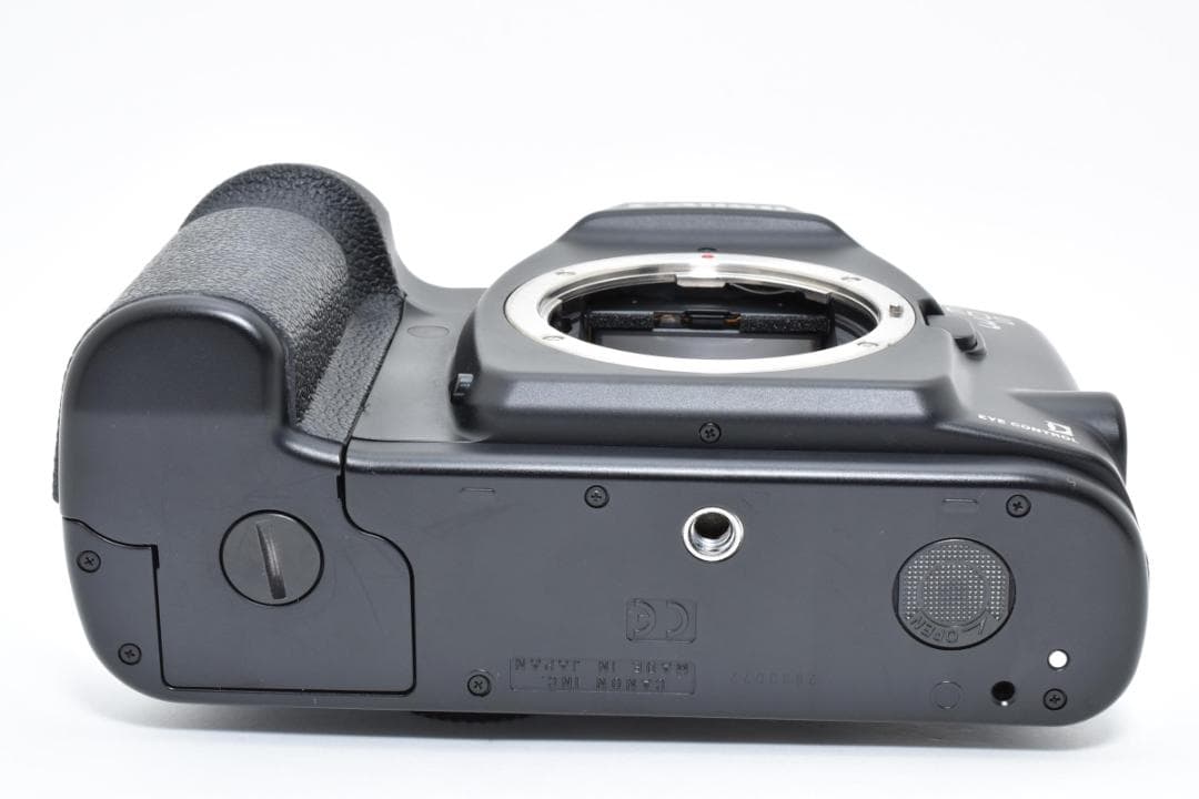 ★極上品★ Canon EOS-3 Body フィルム一眼レフカメラ ボディ