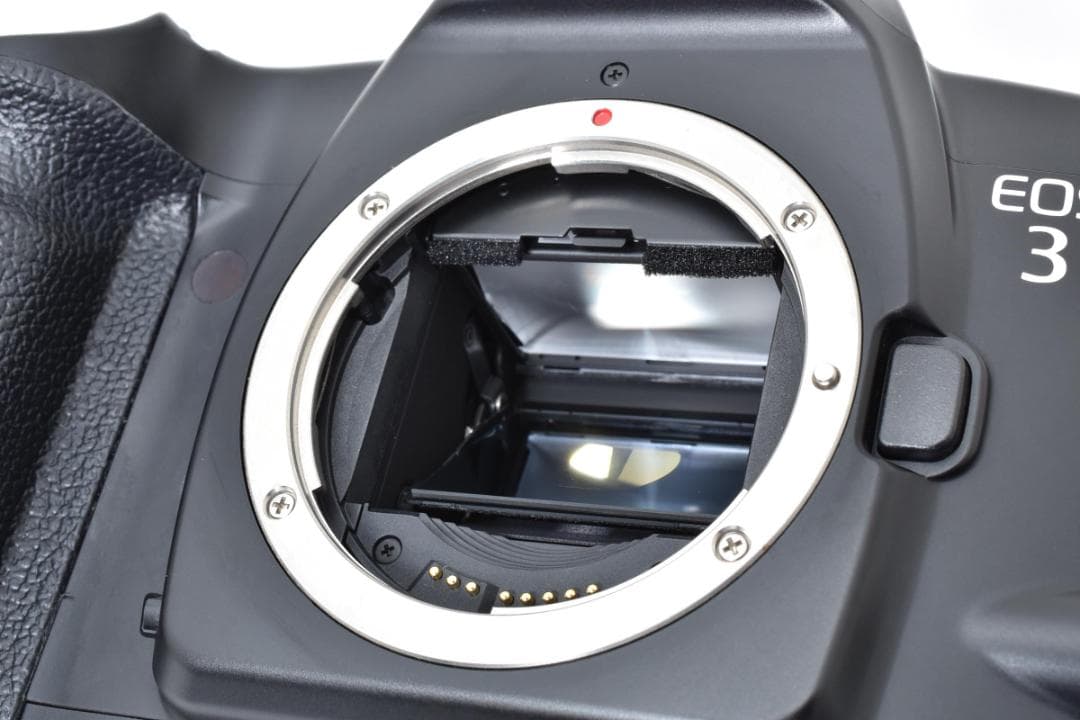 ★極上品★ Canon EOS-3 Body フィルム一眼レフカメラ ボディ