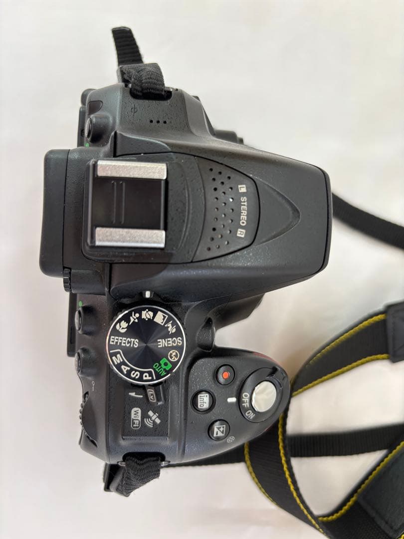 サトNikon D5300 ダブルズームレンズキットデジタル一眼レフカメラ