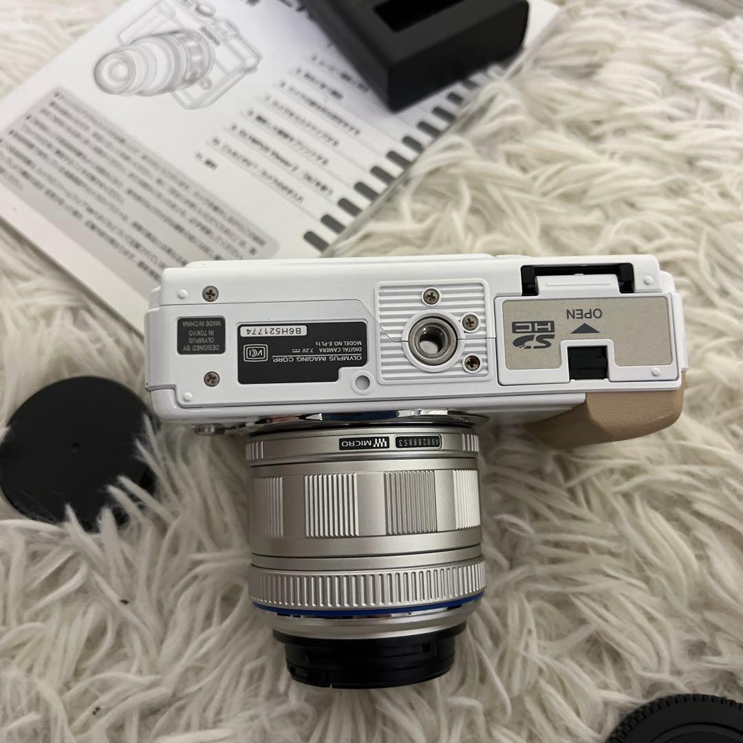 【美品】E-pl1s ダブルズームキット　ホワイト　動作確認済み　手ぶれ補正×