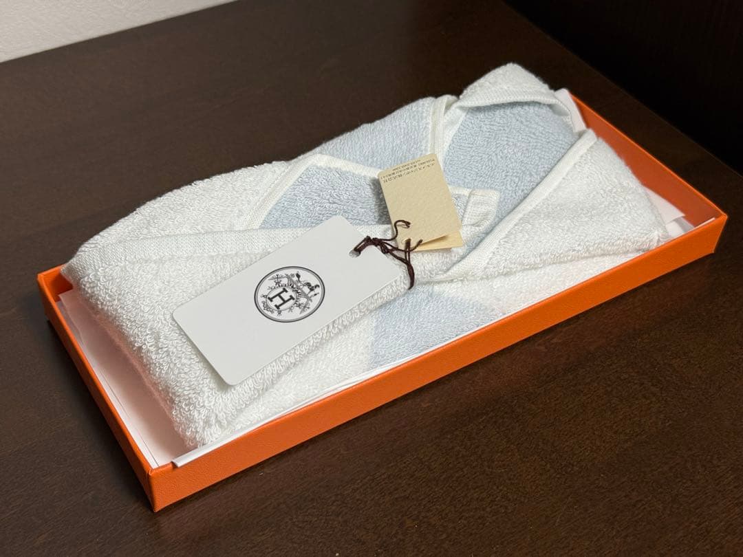 【新品・未使用】HERMES(エルメス) カレタオル 《アヴァロン》