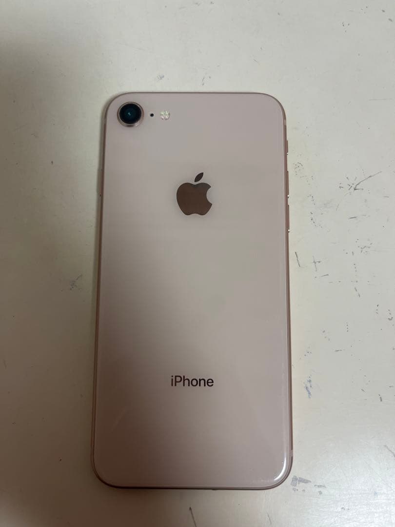 i*e様 iPhone 8 本体