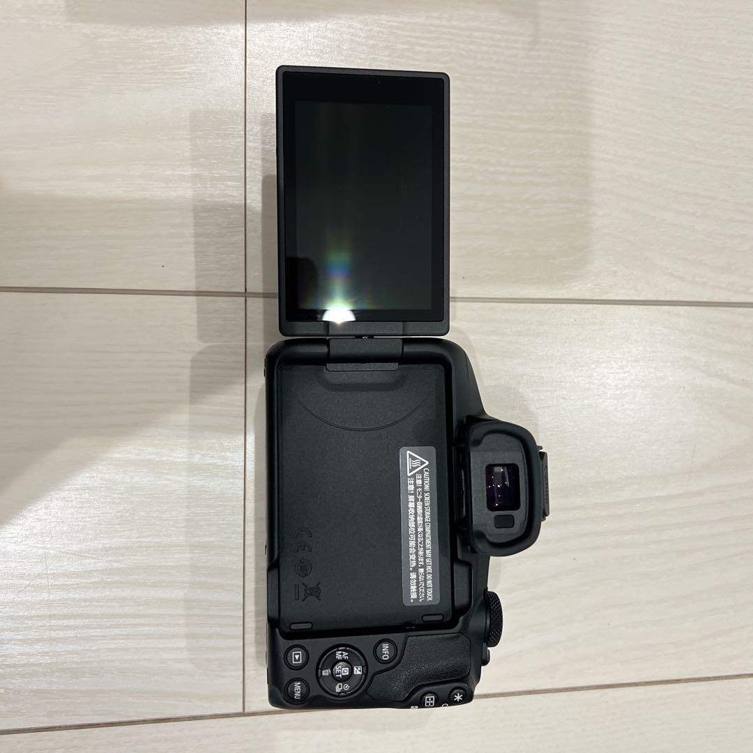 【ほぼ新品】Canon EOS R50 標準ズームキット