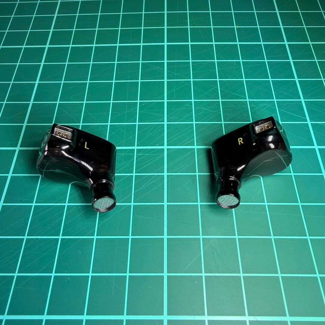 【付属品完備】TRUTHEAR x Crinacle ZERO:RED