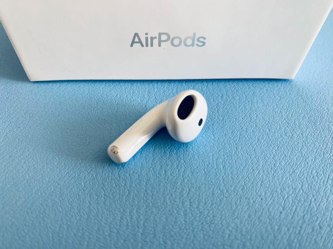 AirPods 第4世代 R片耳 右耳のみ イヤホン A3055 IZLR