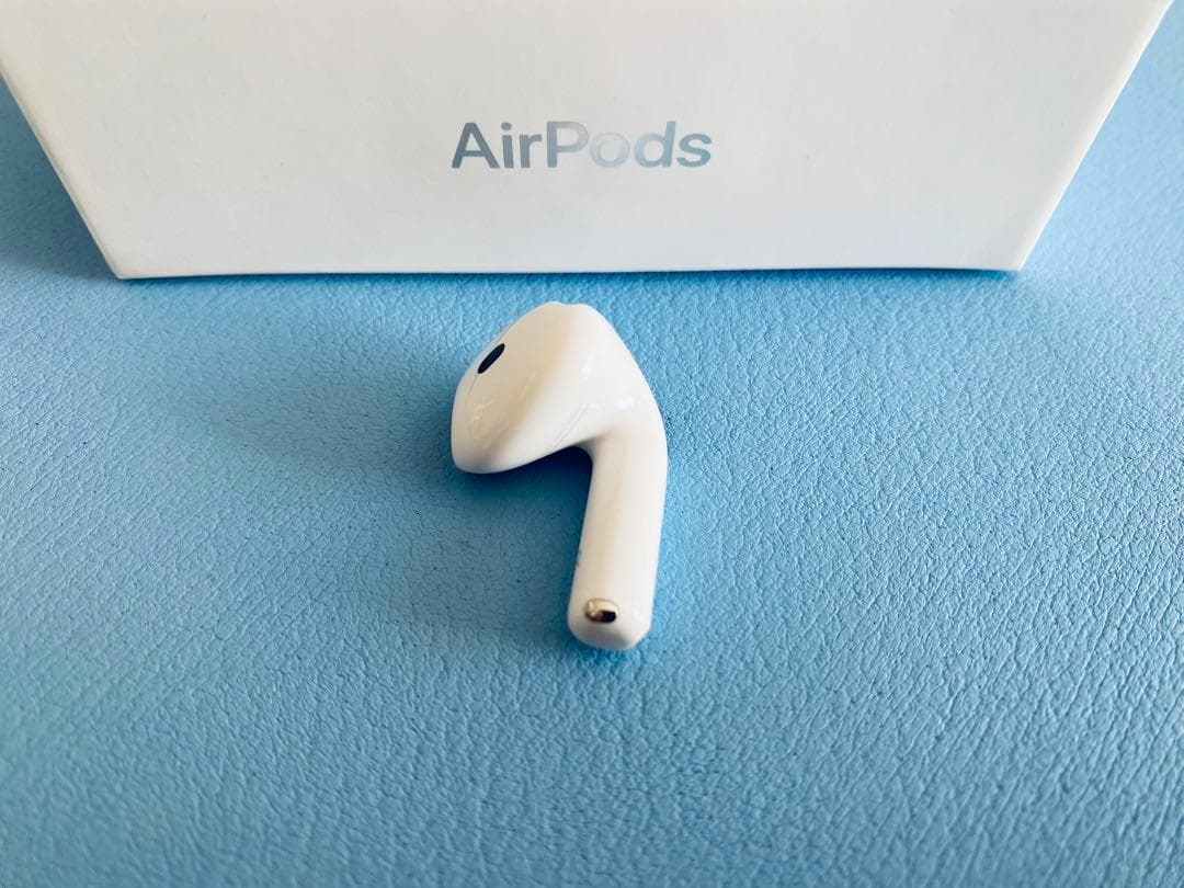 AirPods 第4世代 R片耳 右耳のみ イヤホン A3055 IZLR