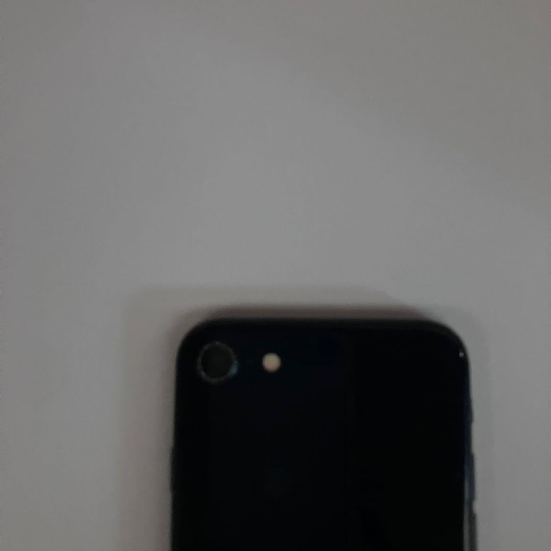 バッテリー新品iPhoneSE第3世代　64GB SIMフリー