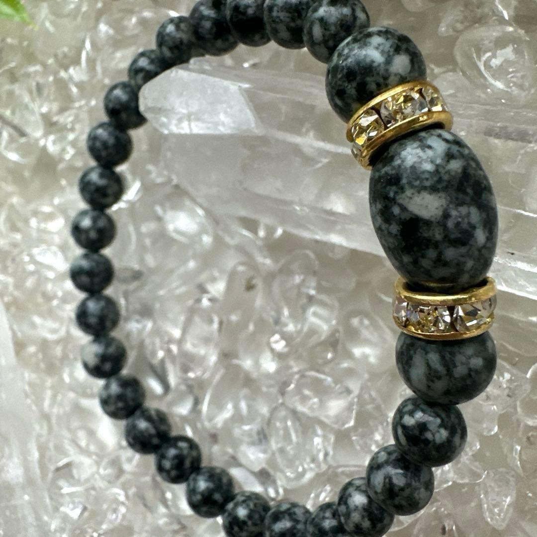 【遠野霊 】オーバルアクセントの癒しデザイン 8mm×6mm×オーバル　高波動