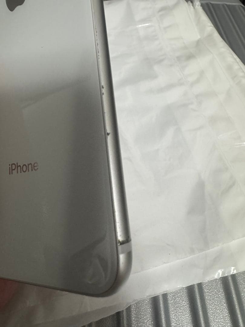 Apple iPhone8 シルバー 本体