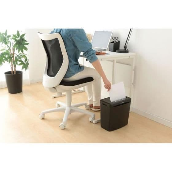 シュレッダー 電動 アイリスオーヤマ 家庭用 業務用 未使用 新品 ホッチキスZ