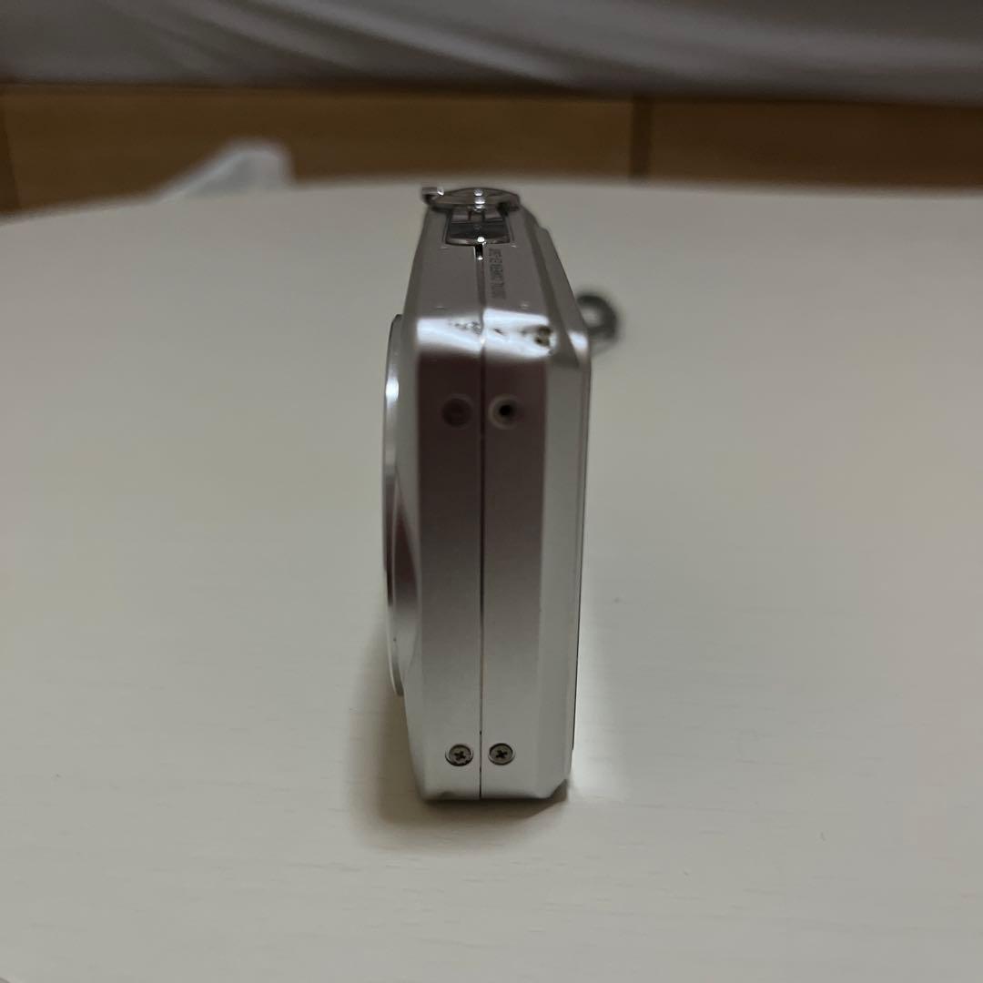 CASIO EXILIM 5.0メガピクセル コンパクトデジタルカメラ