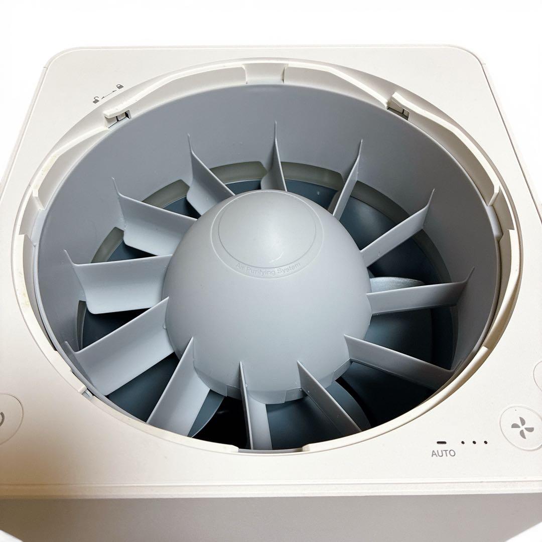 美品　BALMUDA バルミューダ 空気清浄機 A01A-WH ホワイト