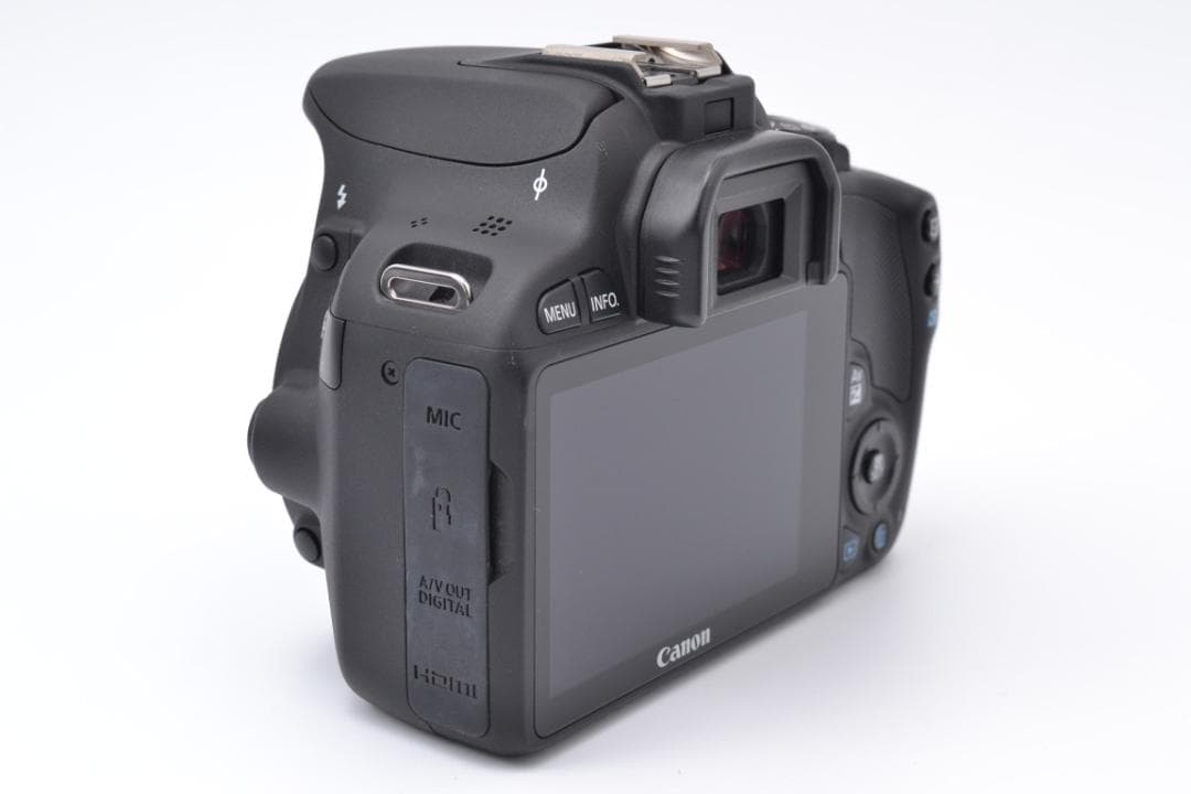 ■ 美品・S数極少 ■ キャノン　Canon KissX7 ダブルレンズ