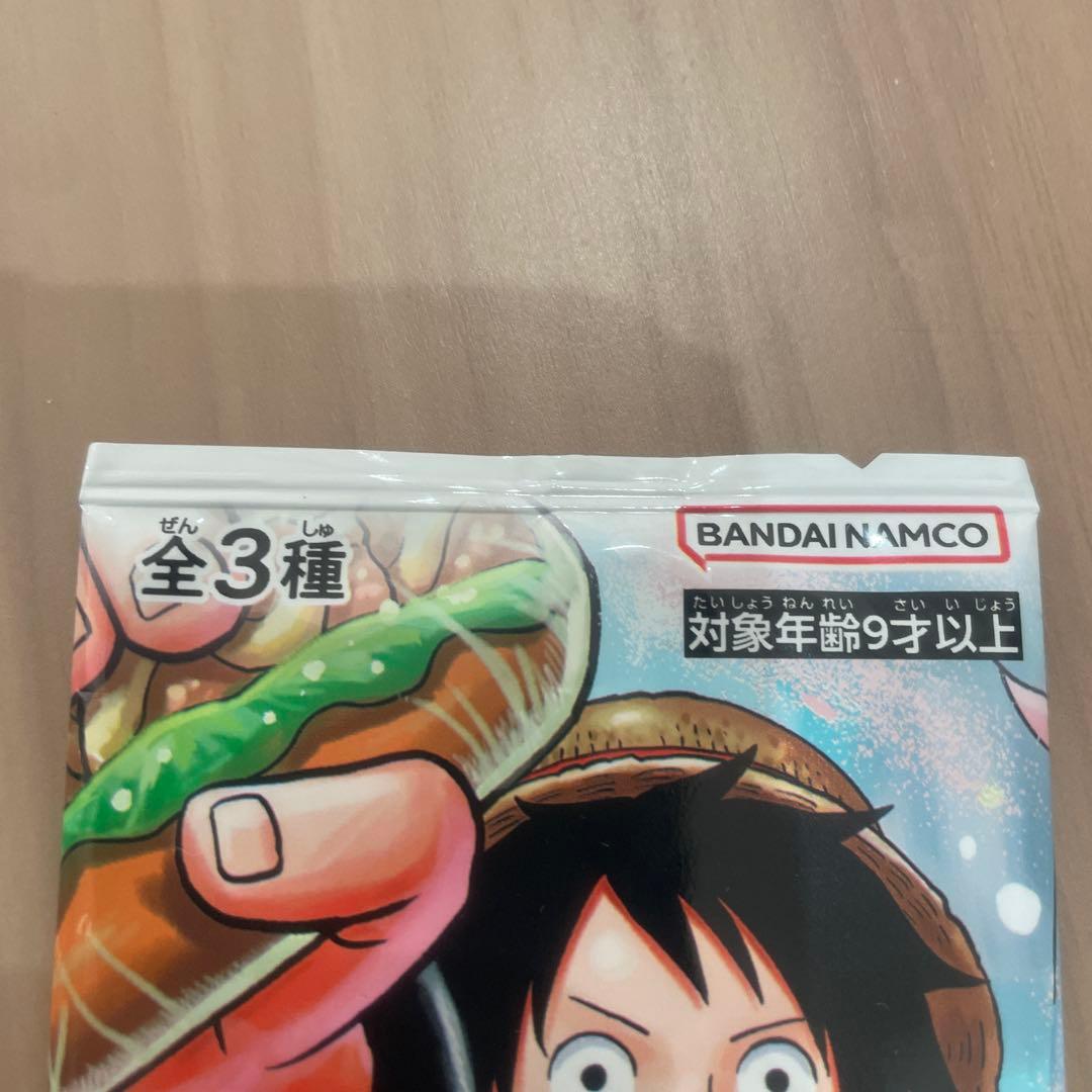 ONE PIECE CARD GAME 最強の3兄弟PACK未開封です。おまけ付