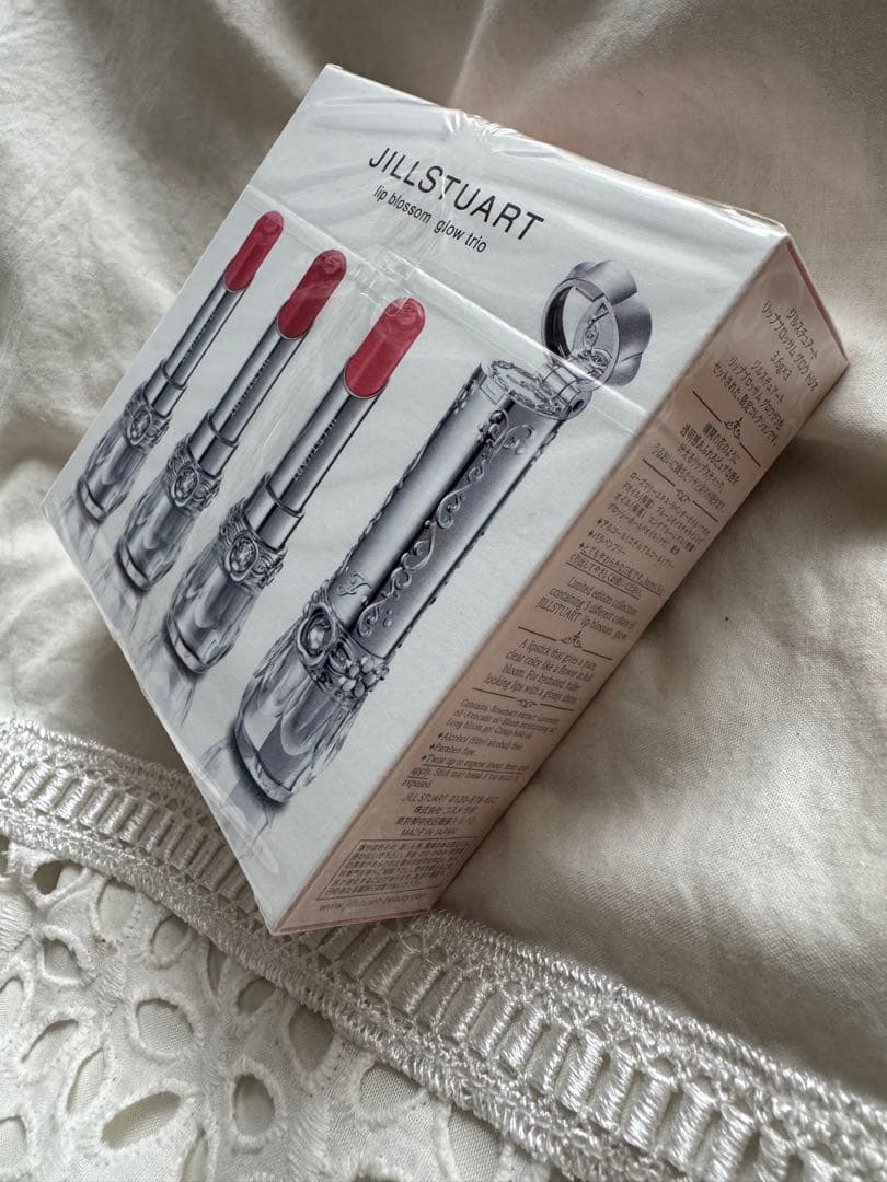 新品未使用JILLSTUART lip blossom glow trio