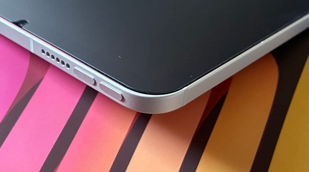 iPad mini 7本体 128Gb Wi-Fi+Cellular 超美品